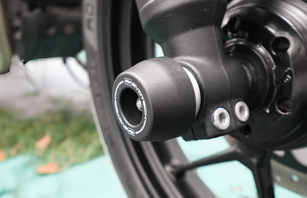 Triumph Speed 400 (2024+) Front Spindle Bobbins. Evotech Performance.