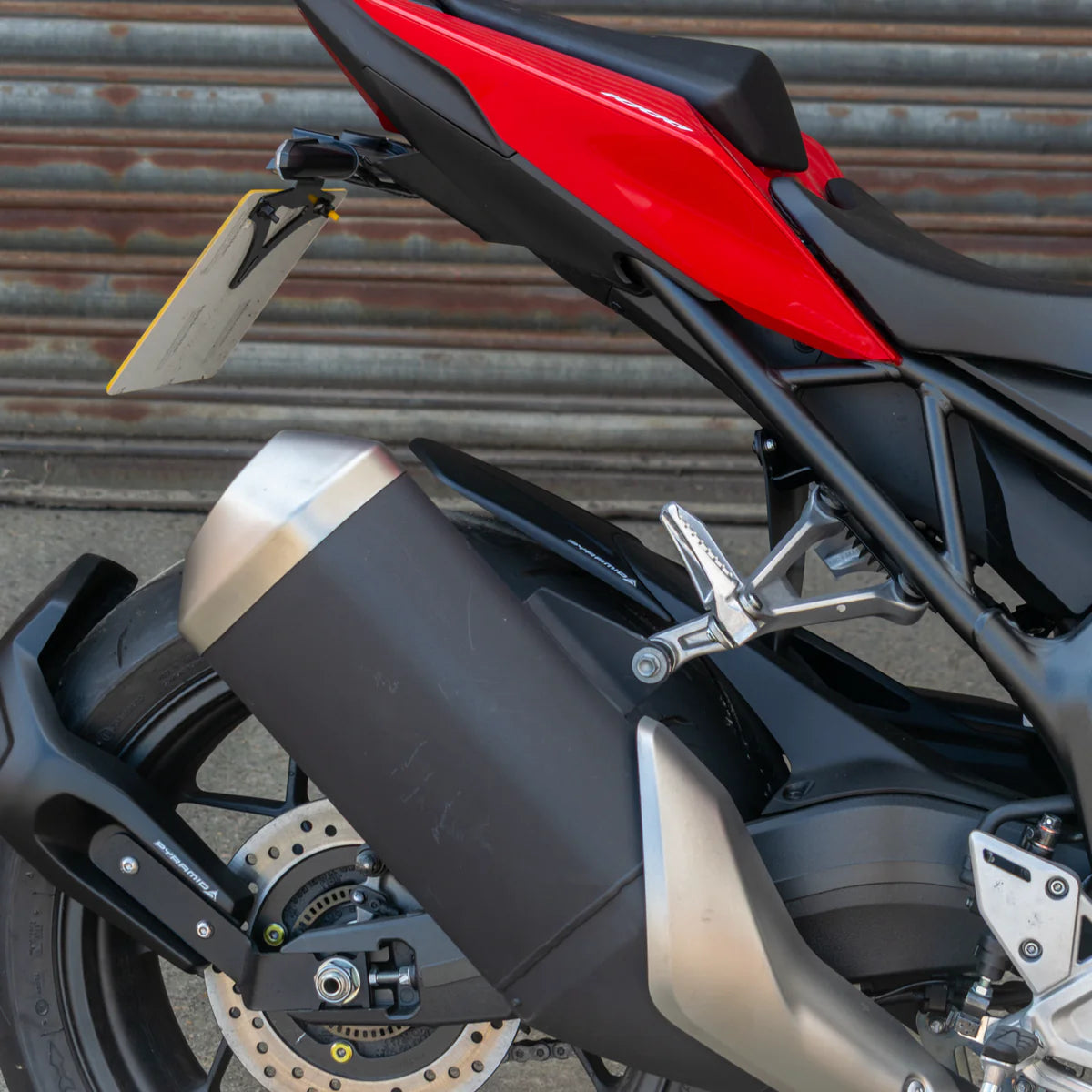 Honda CB1000 Hornet & SP (2025 - On) Pyramid Hugger Extension. Matte Black