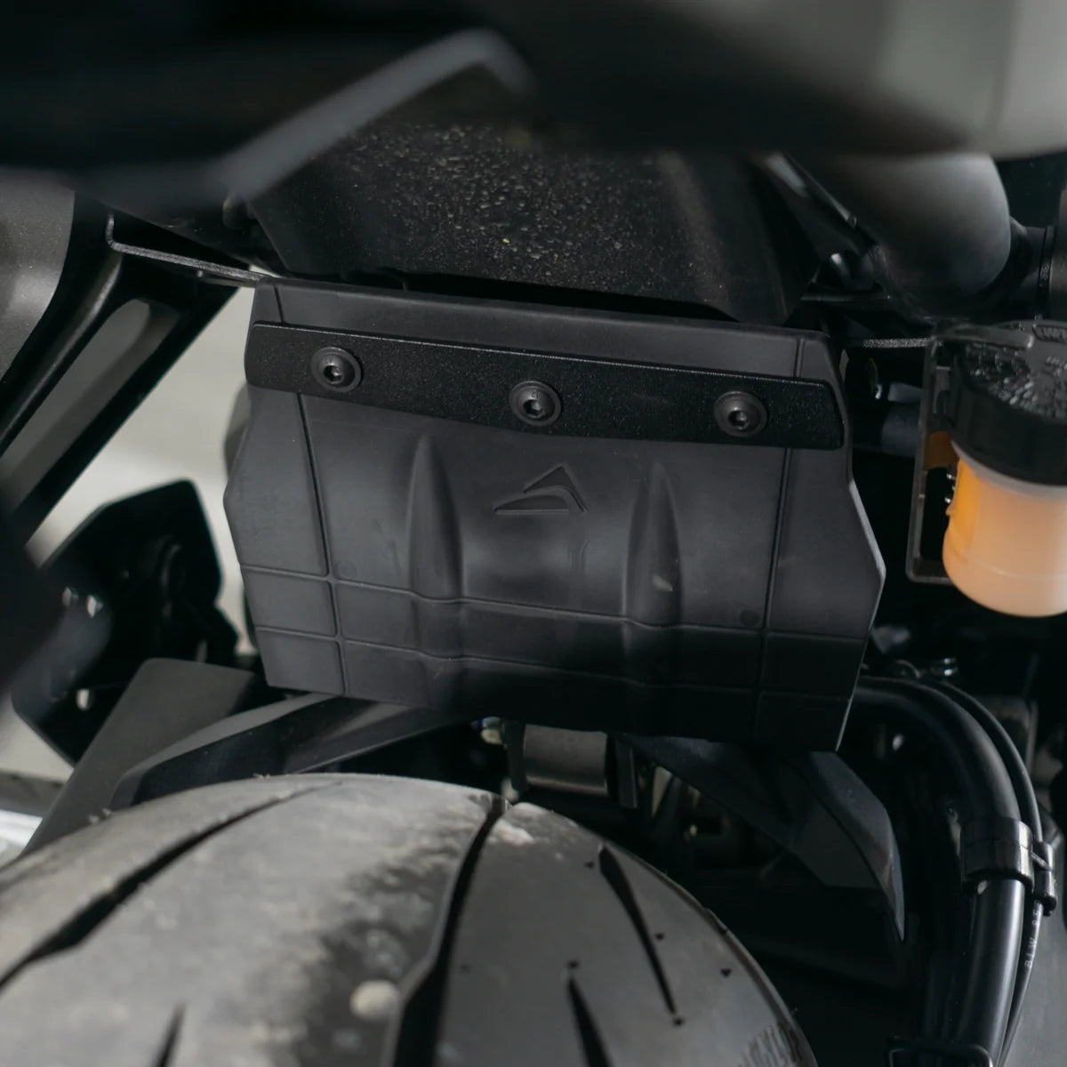 Yamaha MT -07 (2025 - On) Pyramid Shock Shield (Black)