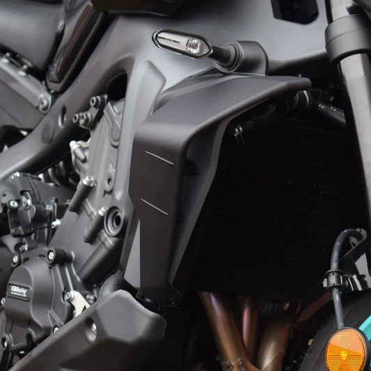 Yamaha MT-09 & SP (2024- On ) Pyramid Side Spoilers | Matte Black