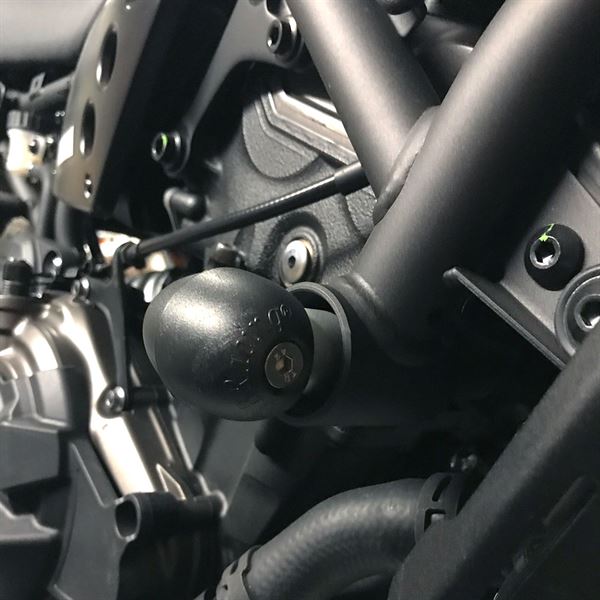 Yamaha YZF-R7 2022 - On BULLET FRAME SLIDER SET GB Racing