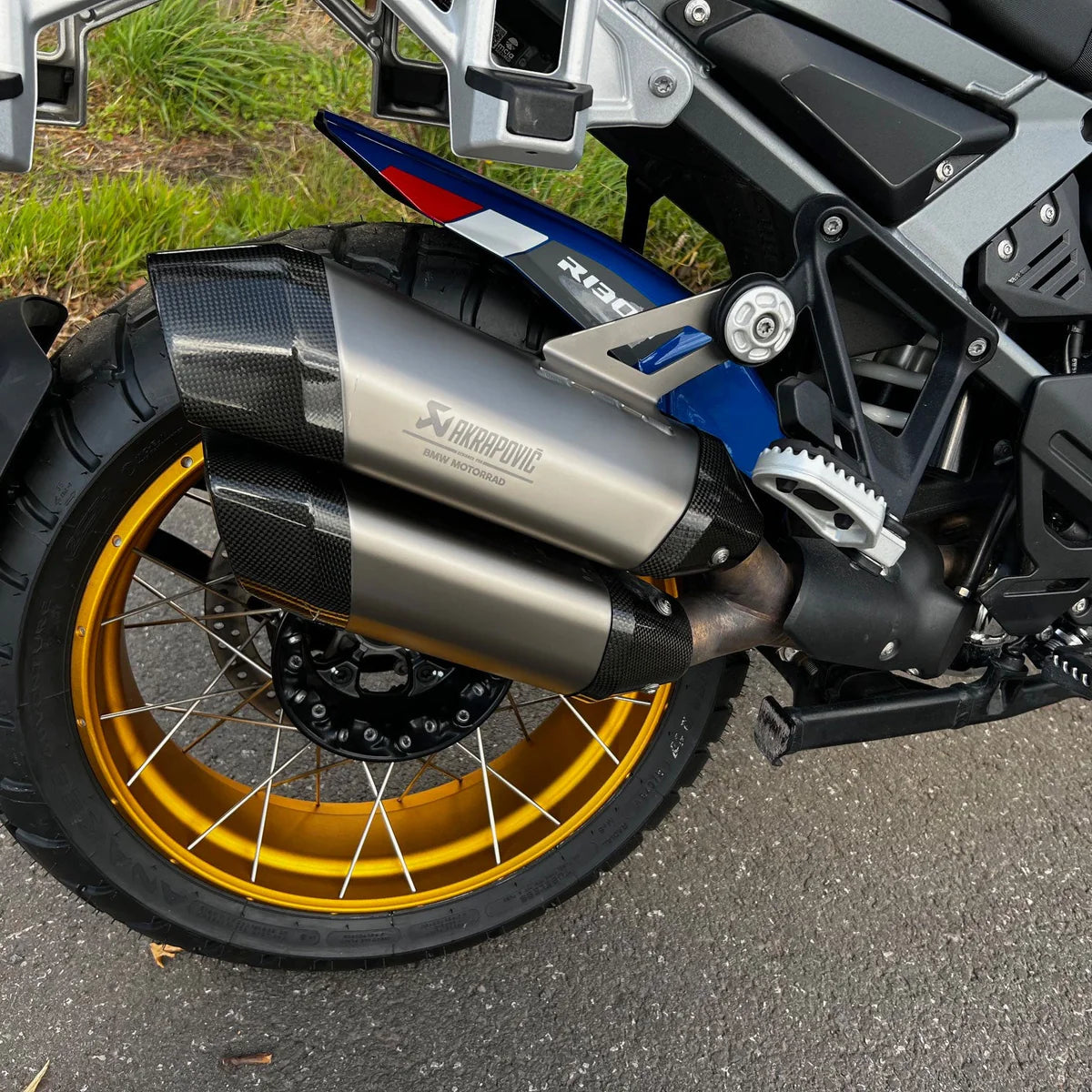 BMW R 1300 GS & GS Adventure Models (2024+) Pyramid Rear Hugger | Trophy Blue |