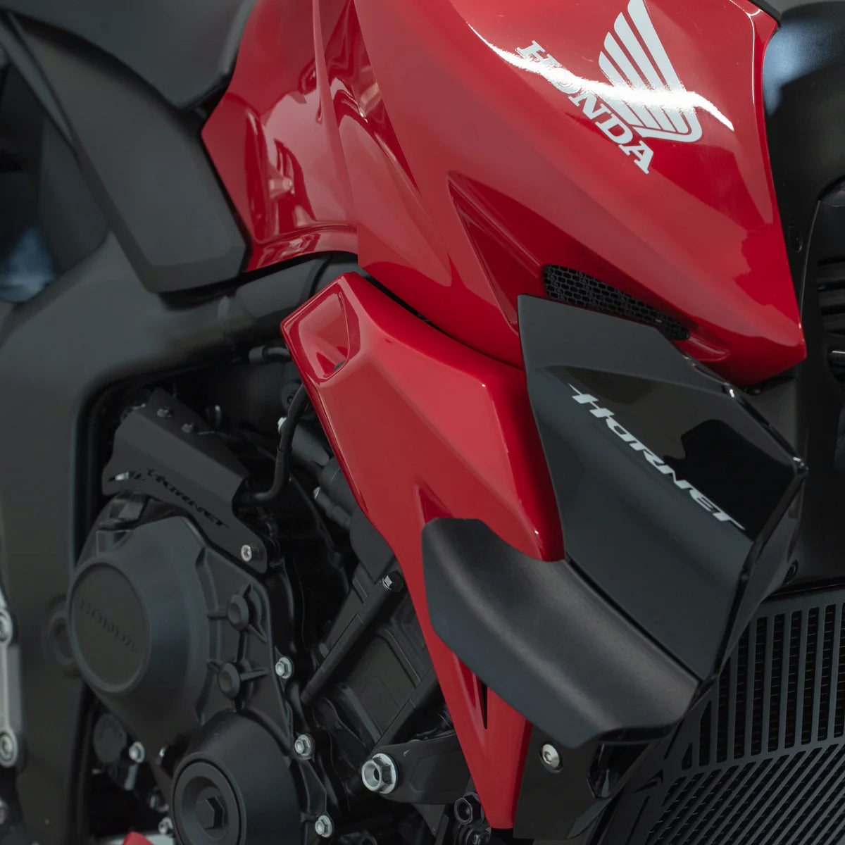 Honda CB1000 Hornet & SP (2025 - On) Pyramid Infill Panels | Grand Prix Red |