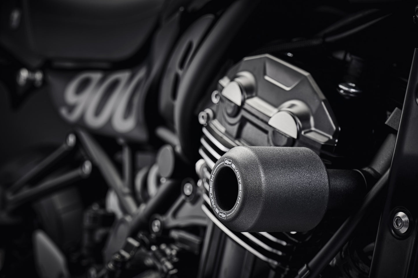 Evotech Crash Protection - Kawasaki Z900RS Black Ball Edition (2026+)