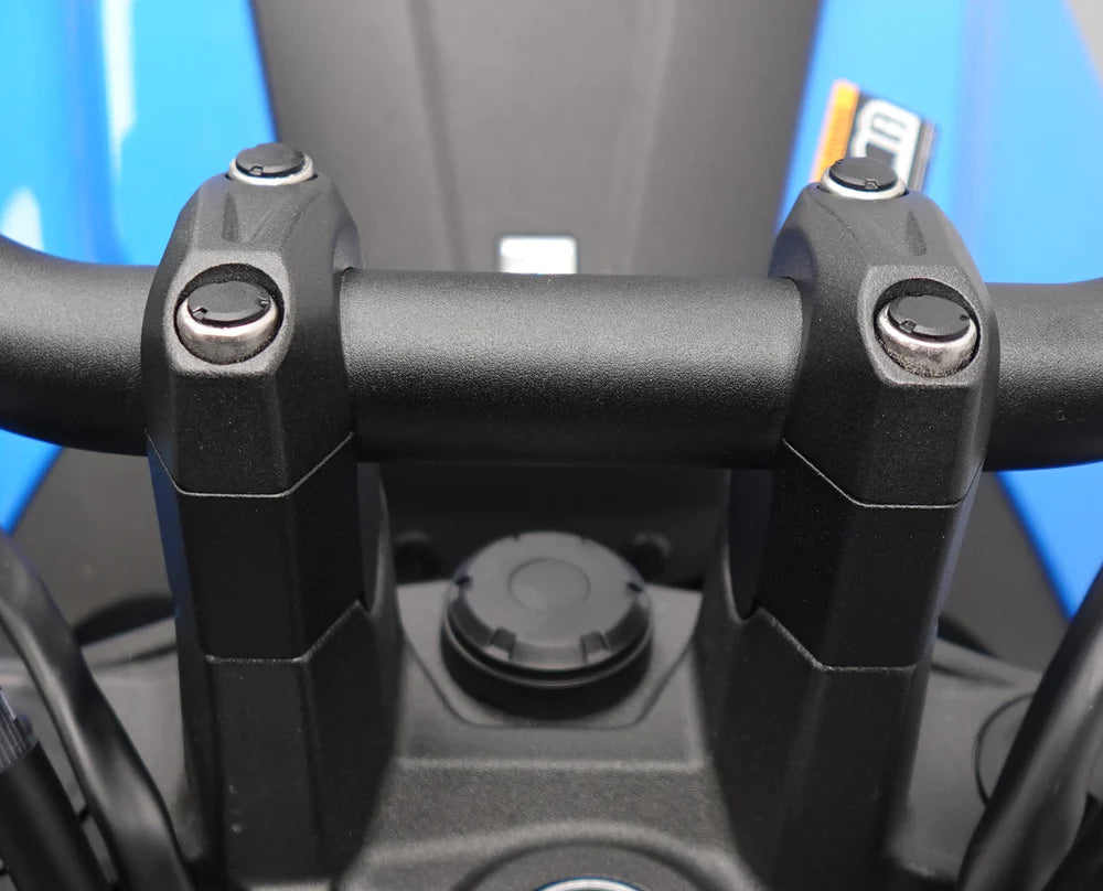 Suzuki GSX-8S (2023+) Handlebar Riser. Evotech Performance