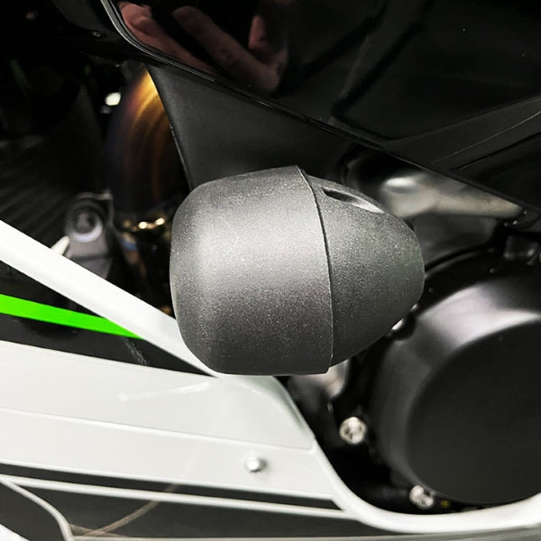 Kawasaki Z650 (2017+) XL Bullet Frame Sliders. GB Racing