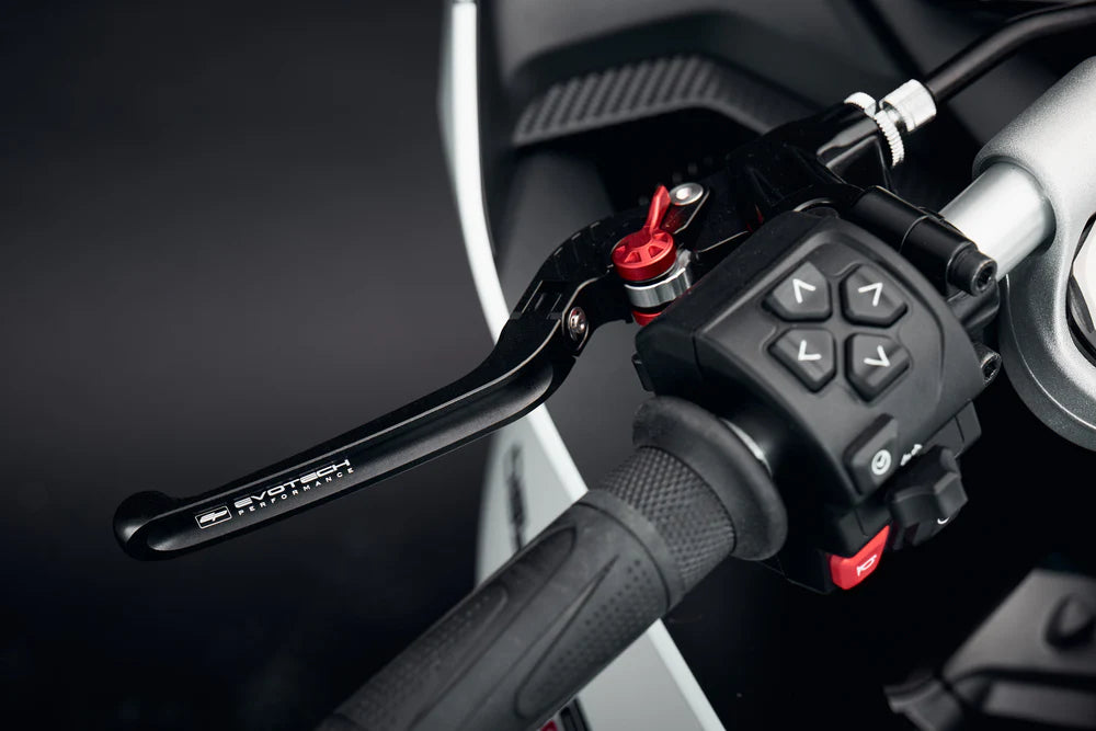 Triumph Daytona 660 (2024+) Evo Folding Clutch and Short Brake Lever set  Evotech Performance