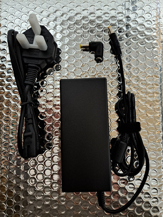 Compatible with Zwift Hub. Power supply Adaptor UK plug.