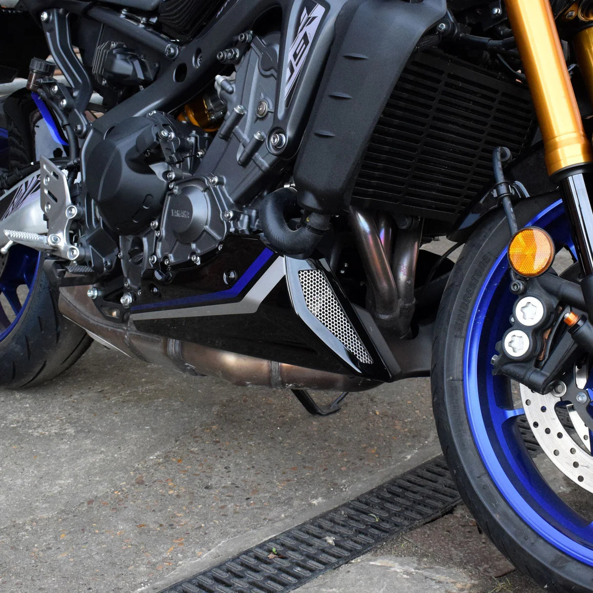 Yamaha MT-09 SP (2021 - 2023) Pyramid Belly Pan (SP Colour type 1)