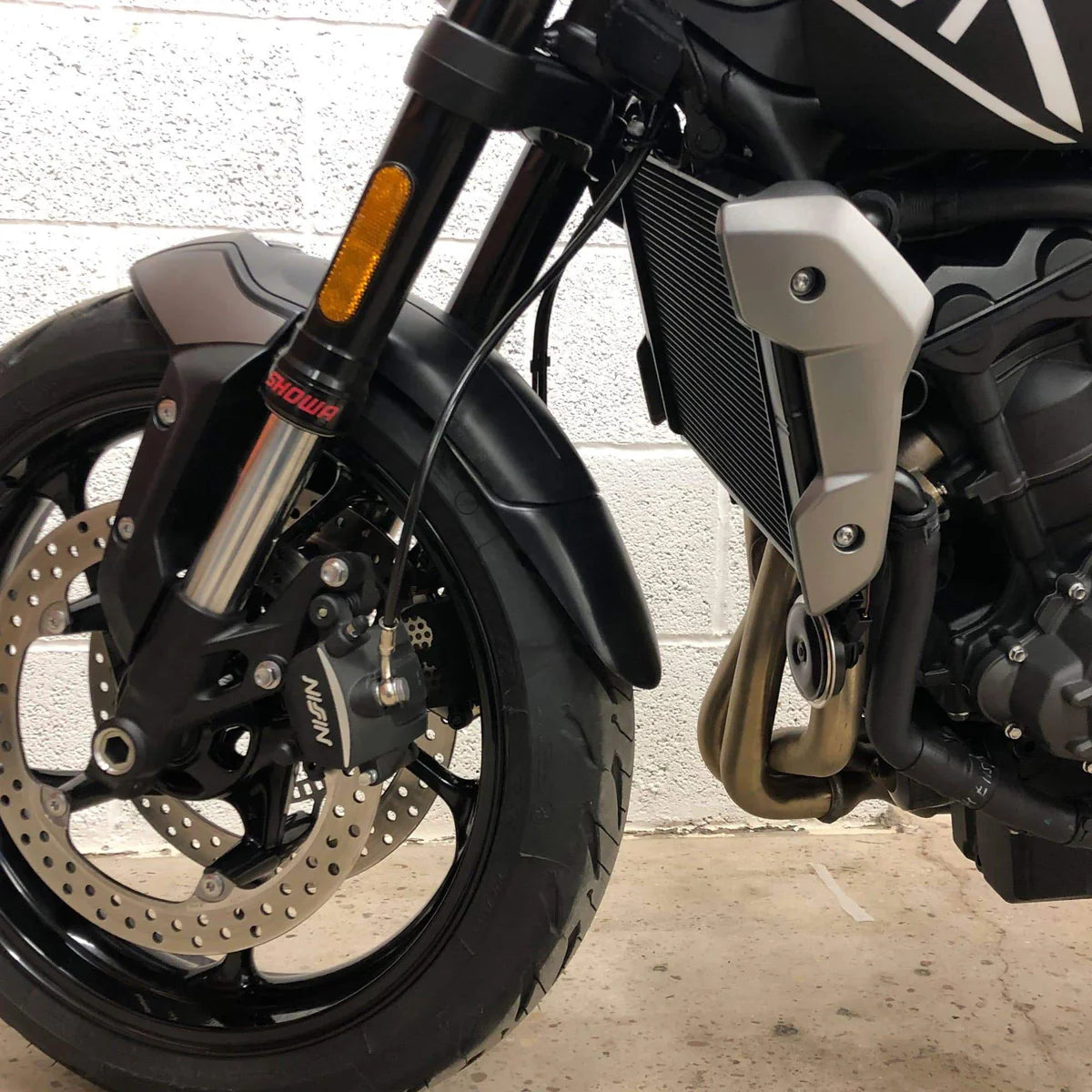 Triumph Trident (2021 - On) Pyramid Fenda  Extenda  | Matte Black