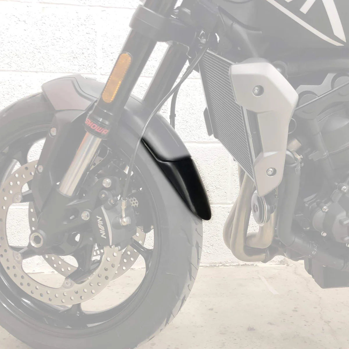 Triumph Trident (2021 - On) Pyramid Fenda  Extenda  | Matte Black