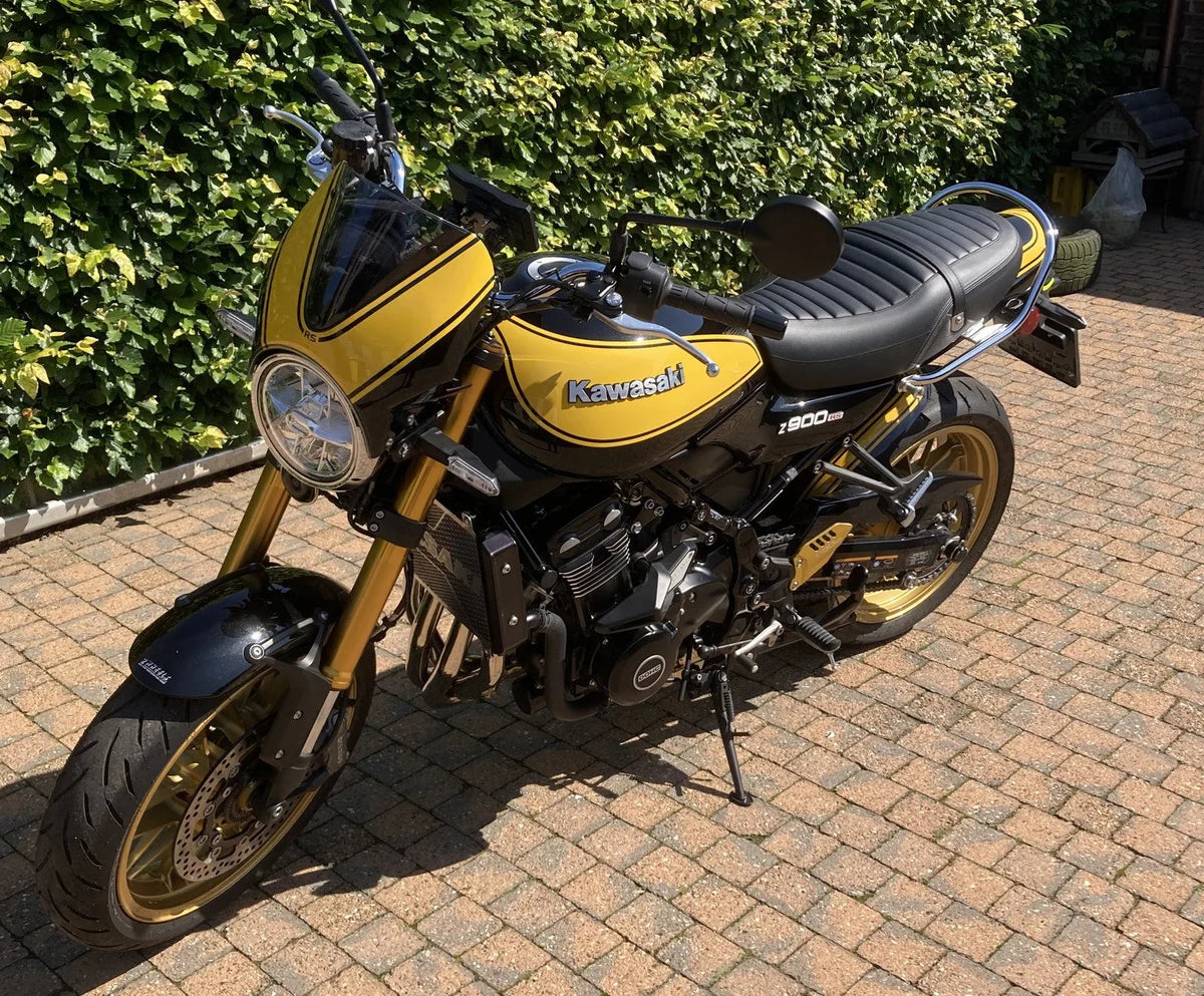 Kawasaki Z900RS SE (2022 - On) Pyramid Fly Screen | Metallic Diablo Black/Metallic Yellow (Yellow Ball Scheme)