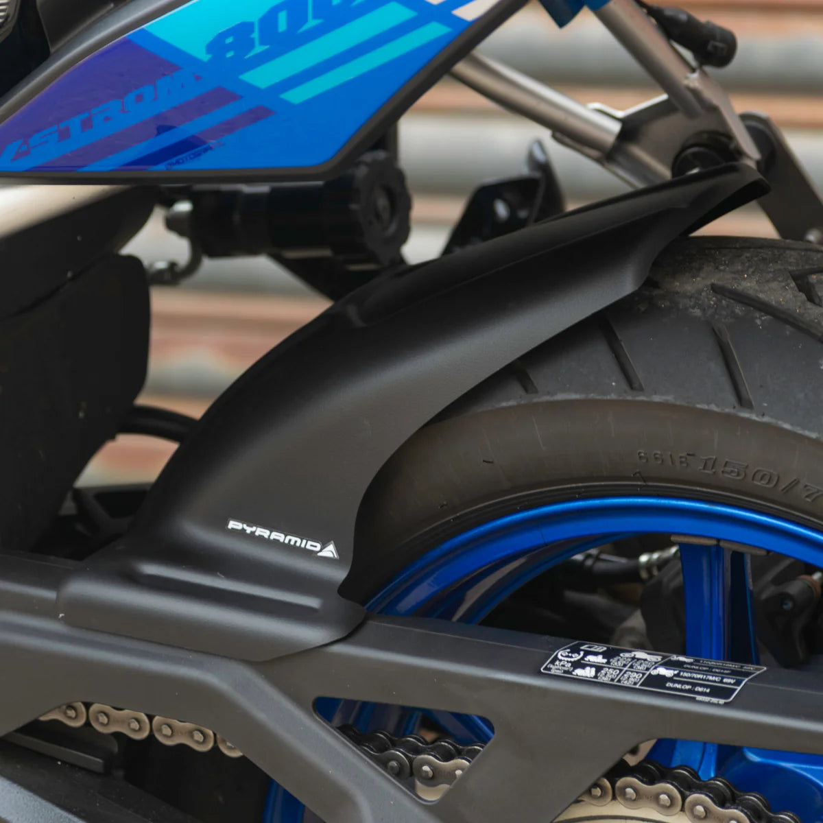 Suzuki V-Strom 800 RE (2024 - On) Pyramid Hugger | Matte Black |