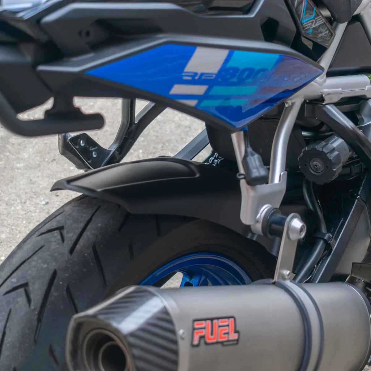 Suzuki V-Strom 800 RE (2024 - On) Pyramid Hugger | Matte Black |