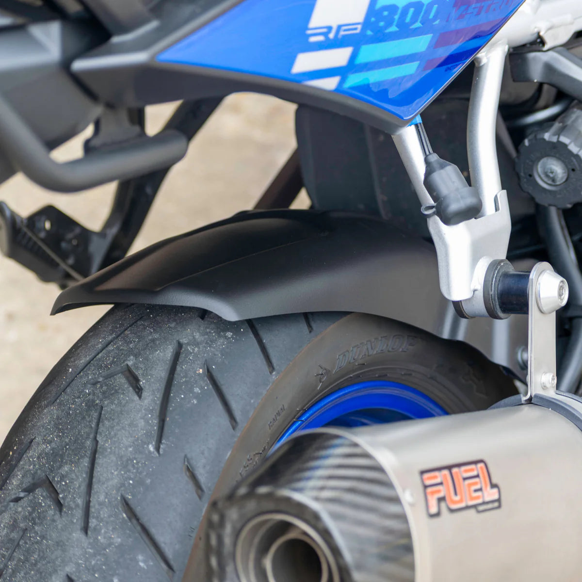 Suzuki V-Strom 800 RE (2024 - On) Pyramid Hugger | Matte Black |