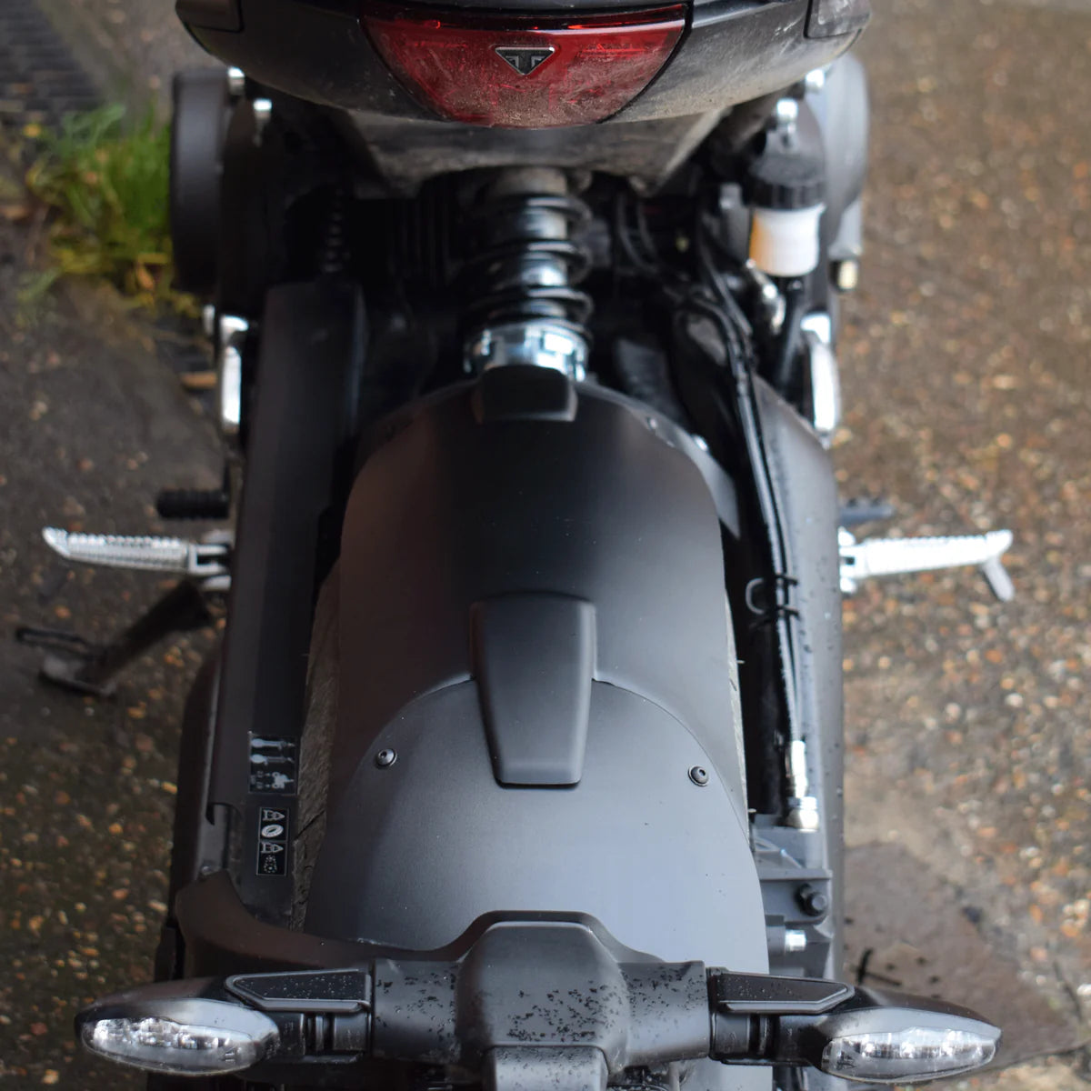 Triumph Trident (2021 - On) Pyramid Hugger  | Matte Black