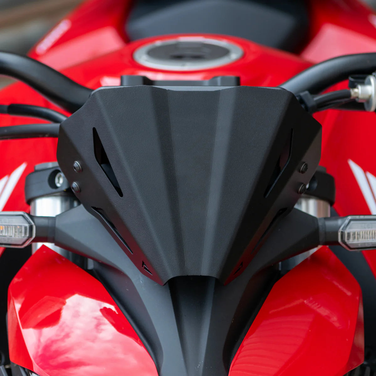 Honda CB1000 Hornet & SP (2025 - On) Pyramid Metal Fly Screen | Matte Black |