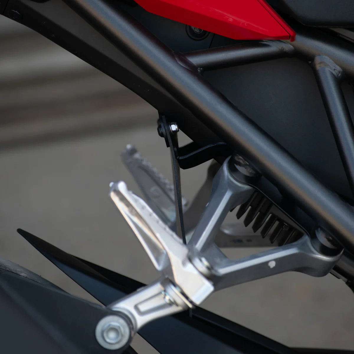 Honda CB1000 Hornet (2025 - On) Pyramid Shock Shield | Black |