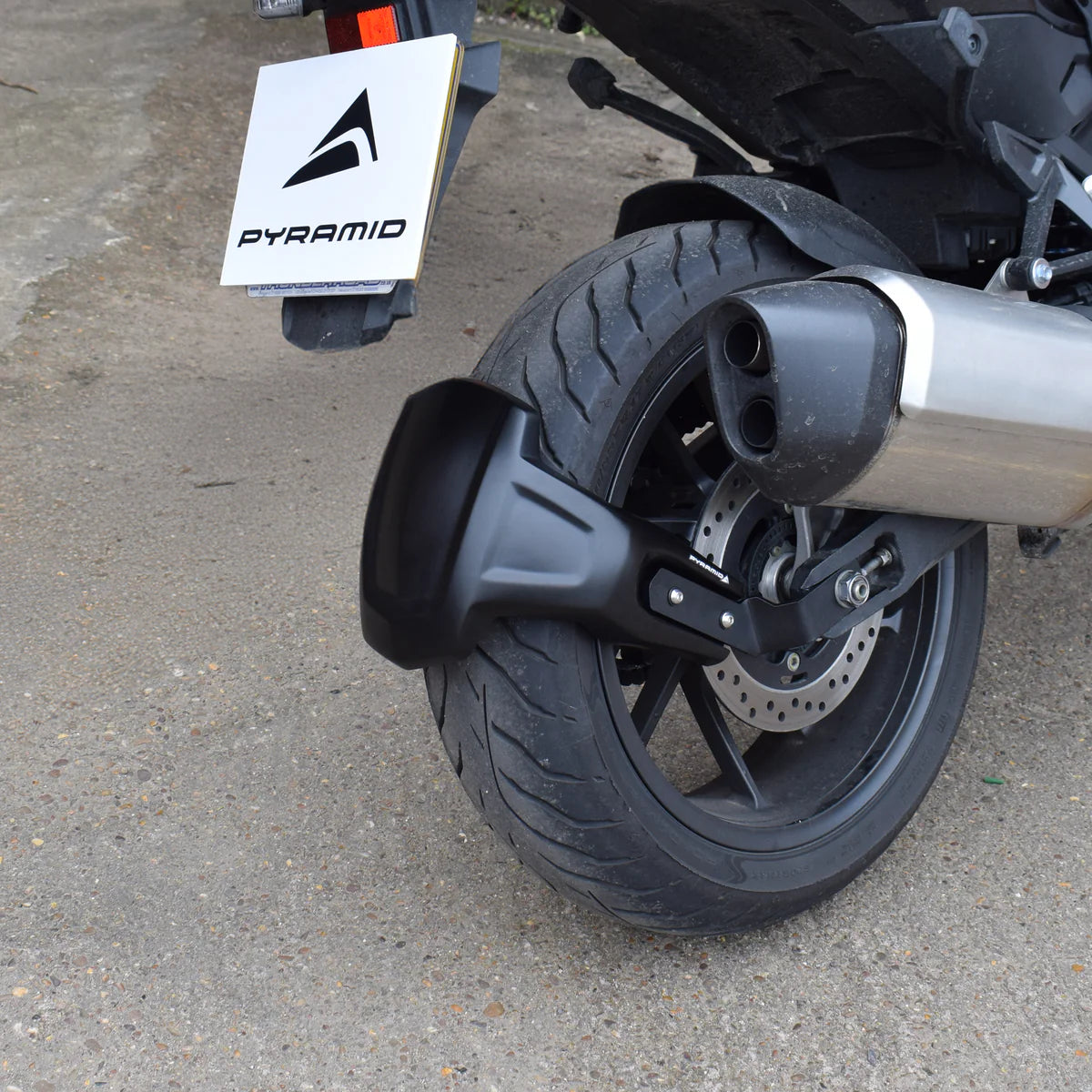 HONDA NT1100 (2022 - On) Pyramid Spray Guard | Gloss Black |