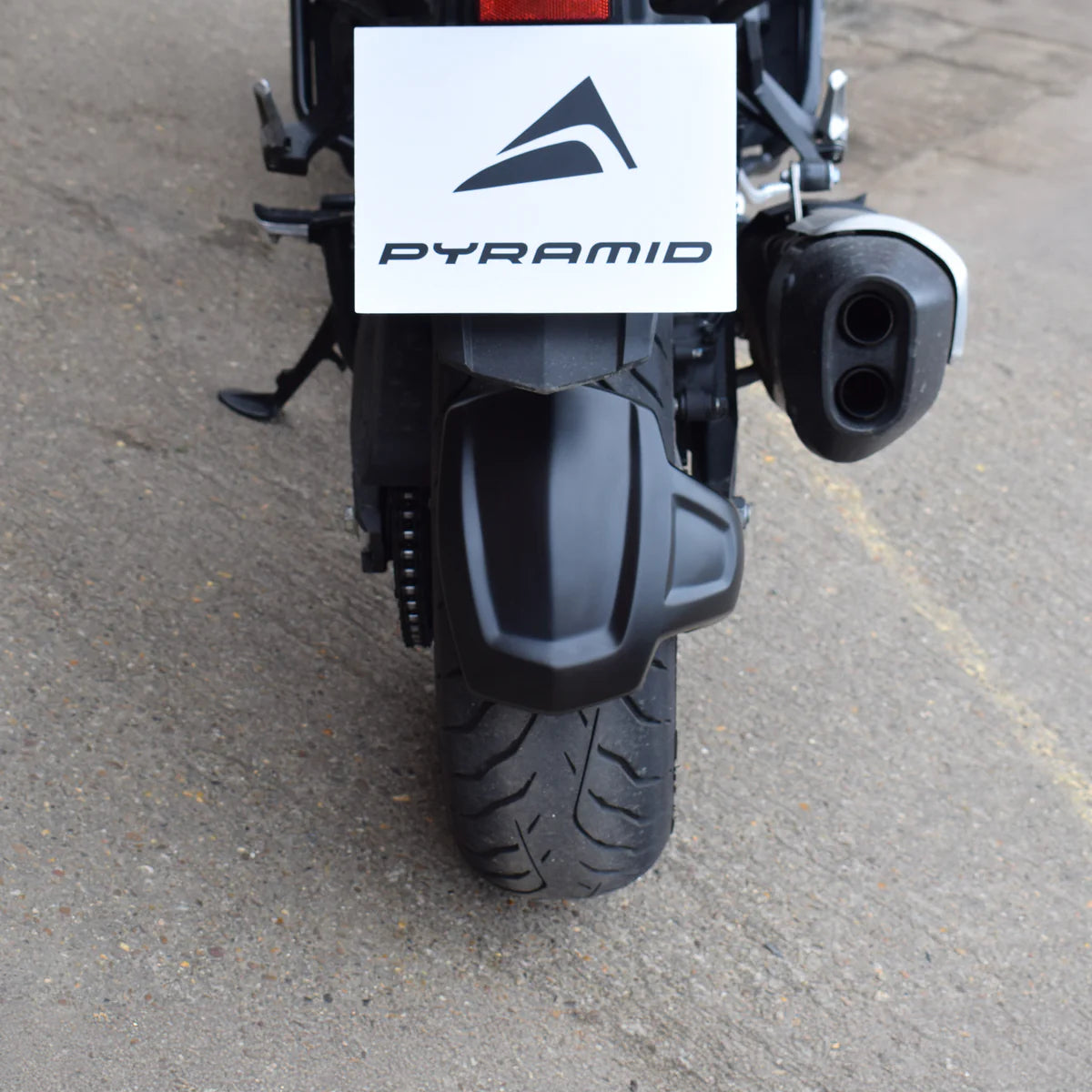 HONDA NT1100 (2022 - On) Pyramid Spray Guard | Gloss Black |