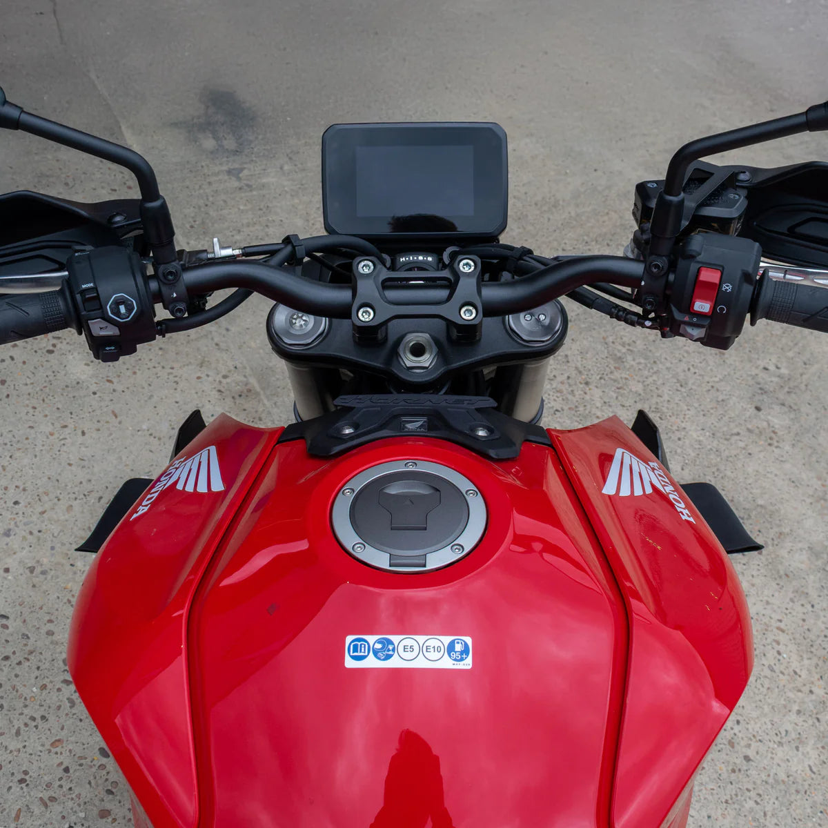 Honda CB1000 Hornet (2025 - On) Pyramid Tank Ornament | Matte Black |